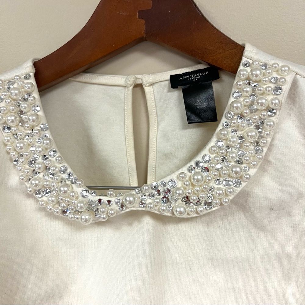 Ann Taylor from with beaded collar. Size XS - Picture 2 of 5